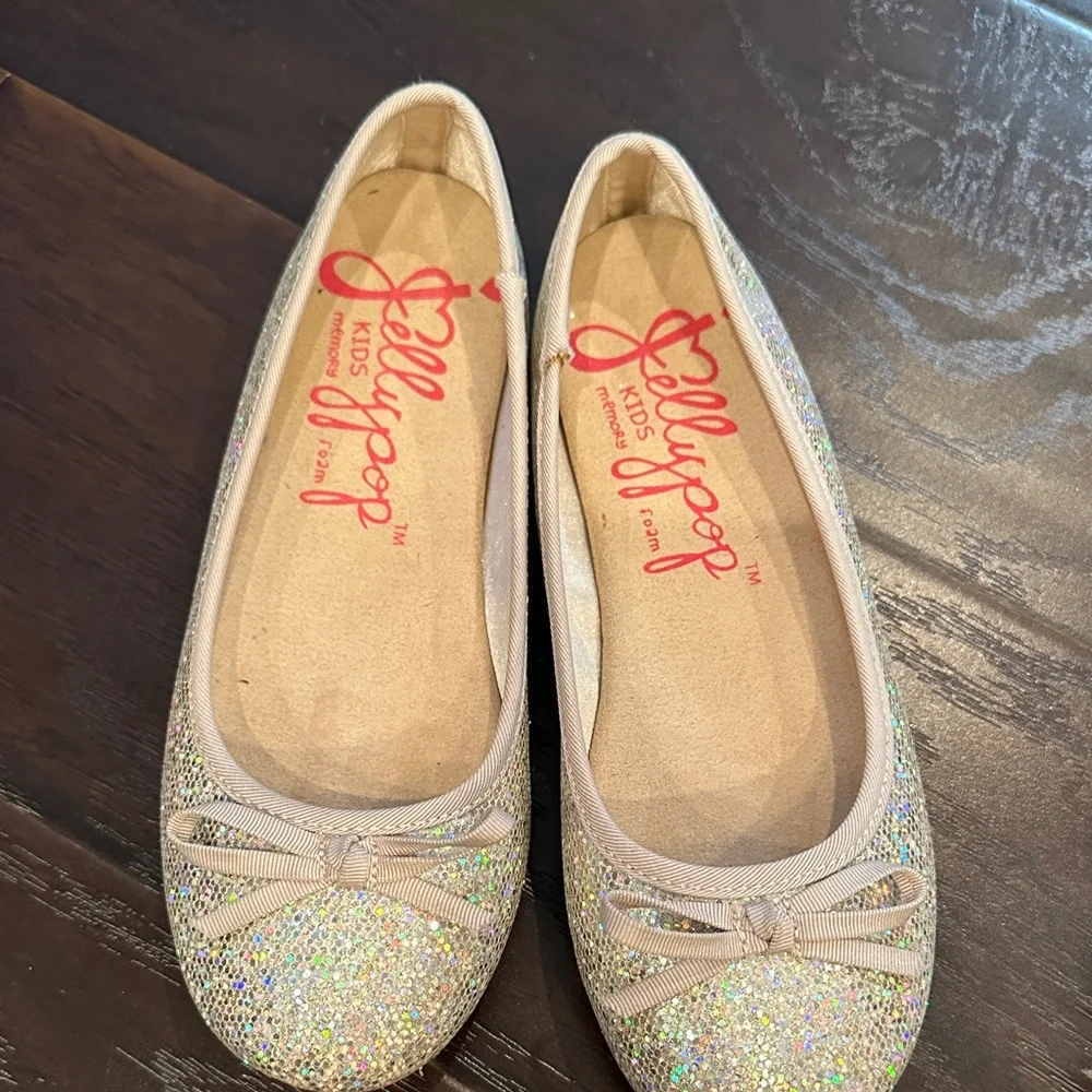 Girls Jellypop Sparkle Gold Flats - Picture 5 of 6